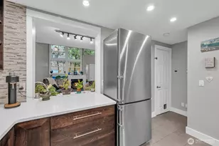10042 Main St, Bellevue, WA 98004 - Photo 13