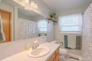 1369 Upland Dr, Sunnyside, WA 98944 - Photo 13
