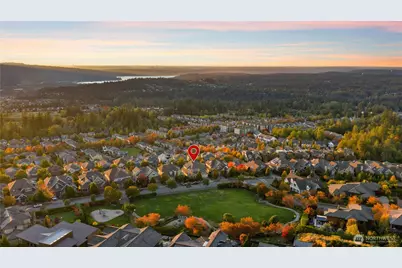 1685 30th Avenue NE, Issaquah, WA 98029 - Photo 35