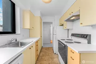 521 5th Ave W, Seattle, WA 98119 - Photo 9