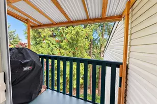 17431 Ambaum Blvd S, Burien, WA 98148 - Photo 9