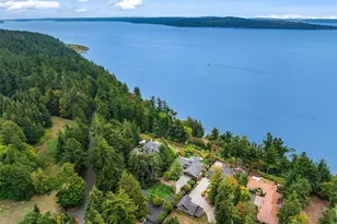 371 Vine St, Camano Island, WA 98282 - Photo 5