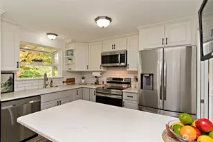 15605 NE 1st St, Bellevue, WA 98008 - Photo 9