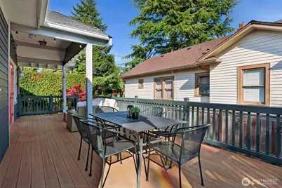 2305 NW 85th Street, Seattle, WA 98117 - Photo 25