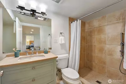 2305 NW 85th Street, Seattle, WA 98117 - Photo 21