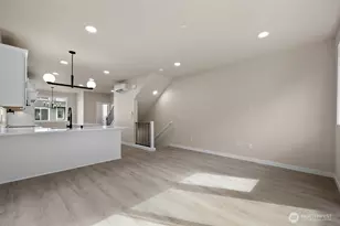 16823 Alder Way, Lynnwood, WA 98037 - Photo 7