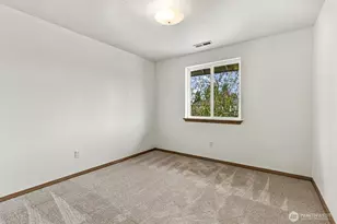 15738 Woodland Ct SE, Yelm, WA 98597 - Photo 17