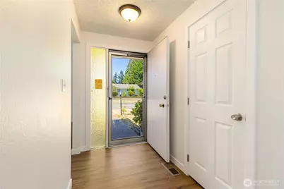 17114 130th Avenue SE, Renton, WA 98058 - Photo 3
