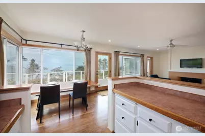 1443 Martha Way, Oak Harbor, WA 98277 - Photo 19