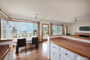 1443 Martha Way, Oak Harbor, WA 98277 - Photo 19
