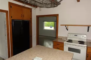 806 120th St S, Tacoma, WA 98444 - Photo 5