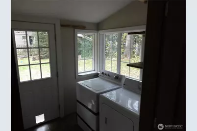 806 120th Street S, Tacoma, WA 98444 - Photo 7