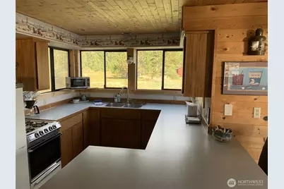 771 Strawberry Bay Lane, Anacortes, WA 98221 - Photo 9