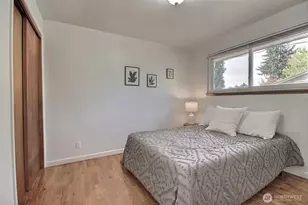 2404 NE 22nd St, Renton, WA 98056 - Photo 17