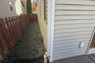 27337 214* Terrace SE, Maple Valley, WA 98038 - Photo 19