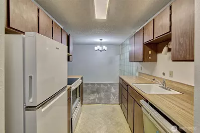 10459 Des Moines Memorial Drive S #305, Seattle, WA 98168 - Photo 3