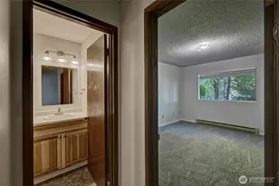 10459 Des Moines Memorial Dr S, Seattle, WA 98168 - Photo 13