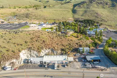 1217 W Woodin Avenue, Chelan, WA 98816 - Photo 7