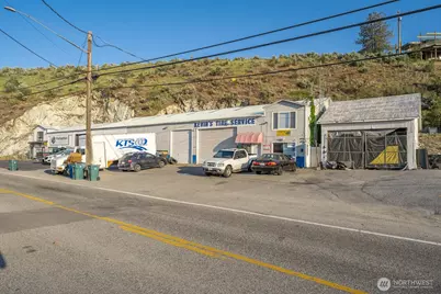 1217 W Woodin Avenue, Chelan, WA 98816 - Photo 5