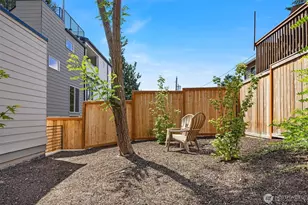 1502 N 100th St, Seattle, WA 98133 - Photo 13