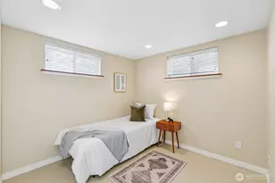 5260 16th Ave NE, Seattle, WA 98105 - Photo 31