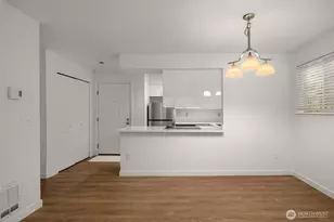 2600 118th Ave SE, Bellevue, WA 98005 - Photo 5