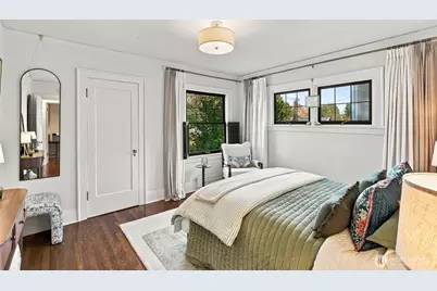 2400 E Roanoke Street, Seattle, WA 98112 - Photo 15