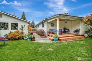 248 Scotland Dr, Camano Island, WA 98282 - Photo 9