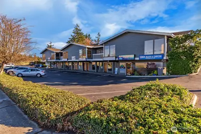 520 E Whidbey Avenue #205, Oak Harbor, WA 98277 - Photo 1
