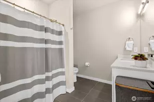 8922 NE 173rd Pl, Bothell, WA 98011 - Photo 23