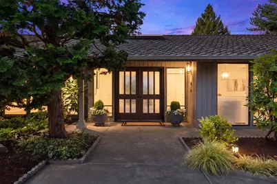 2325 88th Avenue NE, Clyde Hill, WA 98004 - Photo 1