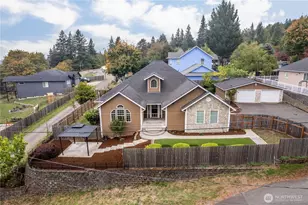 215 Paxton Rd, Kelso, WA 98626 - Photo 1