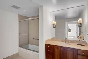 650 Bellevue Way NE, Bellevue, WA 98004 - Photo 25