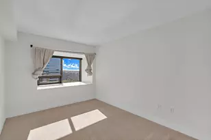 650 Bellevue Way NE, Bellevue, WA 98004 - Photo 21