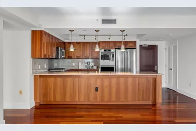 650 Bellevue Way NE #2903, Bellevue, WA 98004 - Photo 7