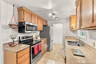 15403 Corliss Pl N, Shoreline, WA 98133 - Photo 7