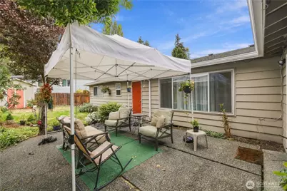 15403 Corliss Place N, Shoreline, WA 98133 - Photo 17