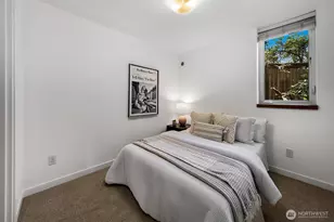 208 16th Ave, Seattle, WA 98122 - Photo 13