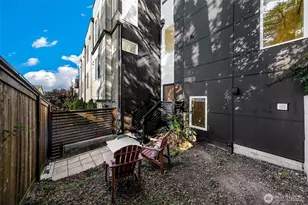 208 16th Ave, Seattle, WA 98122 - Photo 17