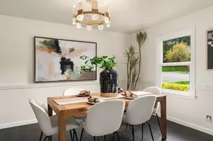 11020 SE 64th St, Bellevue, WA 98006 - Photo 9
