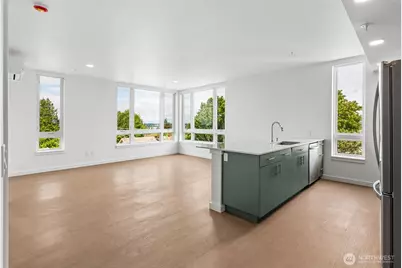 5819 Phinney Avenue N #401, Seattle, WA 98103 - Photo 9