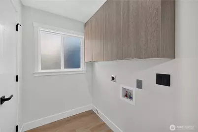 5520 Brooklyn Avenue NE, Seattle, WA 98105 - Photo 11