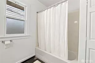 343 NW 74th, Seattle, WA 98117 - Photo 15