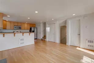 912 NW 85th St, Seattle, WA 98117 - Photo 5