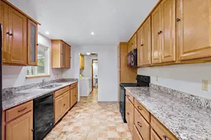 9207 Yakima Ave S, Tacoma, WA 98444 - Photo 11