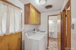 9207 Yakima Ave S, Tacoma, WA 98444 - Photo 15