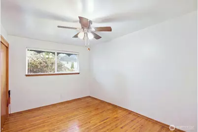 9207 Yakima Avenue S, Tacoma, WA 98444 - Photo 17