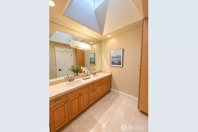 4239 206th Avenue SE, Sammamish, WA 98075 - Photo 35