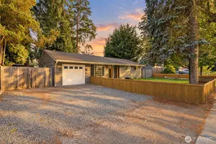 5830 176th St SW, Lynnwood, WA 98037 - Photo 1