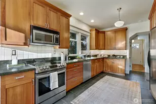 5507 12th Ave NE, Seattle, WA 98105 - Photo 11